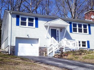 12 Circle Dr, Dudley, MA 01571