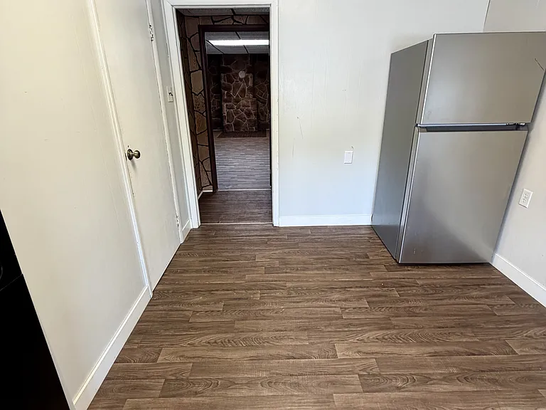 107 W Main St #A — Photo 5