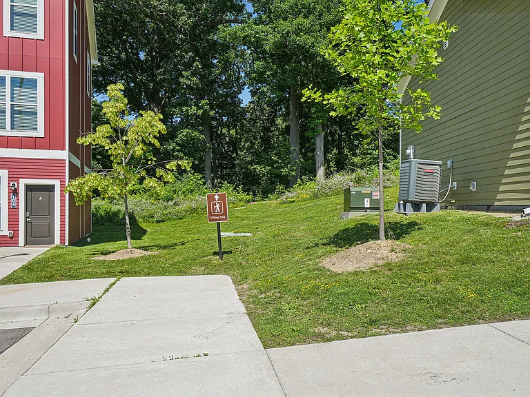 11-print-Erie Dr-2406-905
