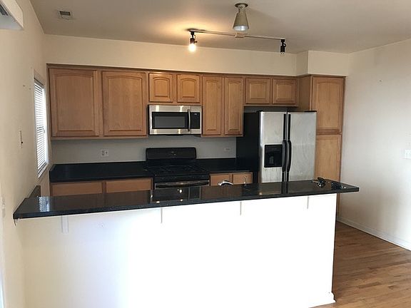 5th image of 4873 N Winthrop Ave #C1