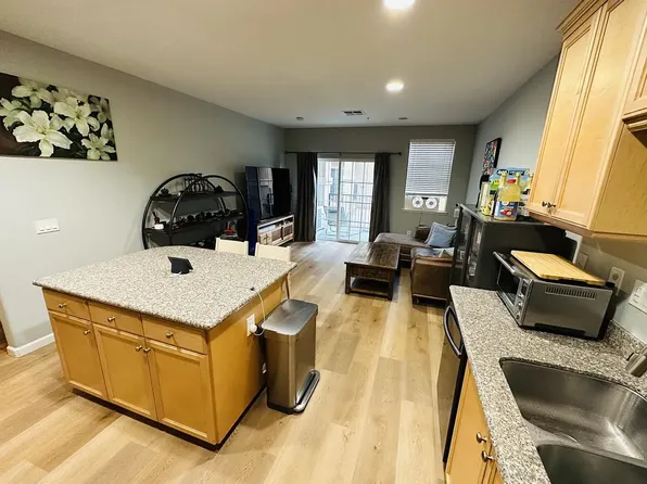 88 N Jackson Ave Unit 303, San Jose, CA 95116