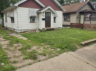 2404 W Howett St, Peoria, IL 61605