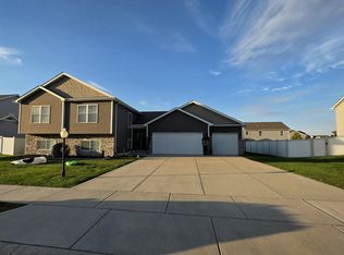 6412 Amanda Dr, Portage, IN 46368