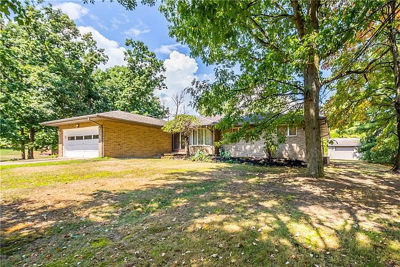 142 Evergreen Dr photo 1