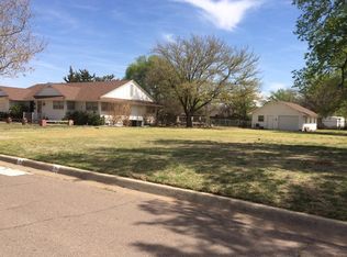 1602 14th St, Woodward, OK 73801