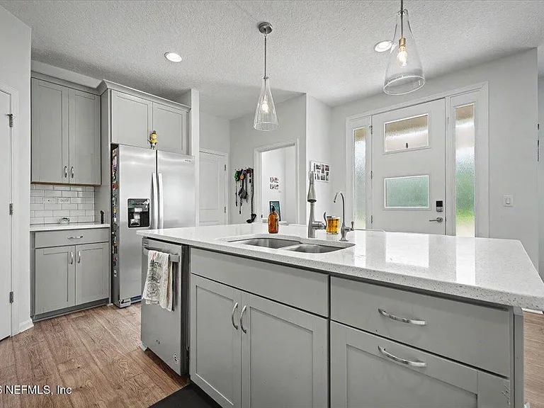 11150 Minnetta Ct — Photo 10