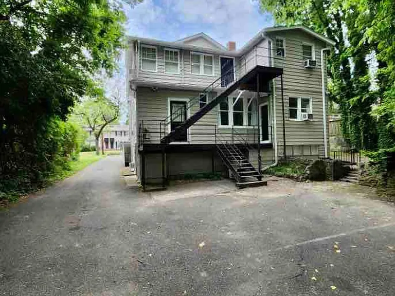 2109 Harbert Ave #3 — Photo 2