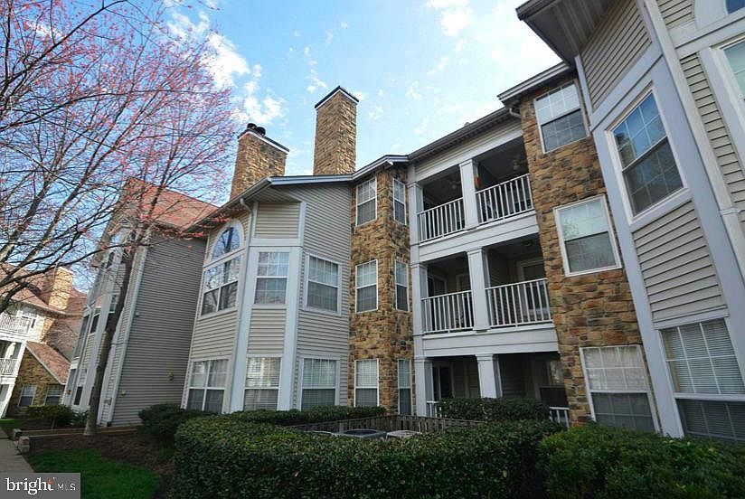 1st image of 5616 Willoughby Newton Dr Unit 34