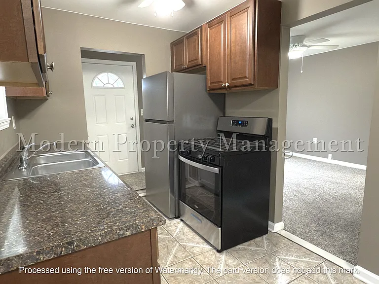 6757 Cornell St — Photo 5