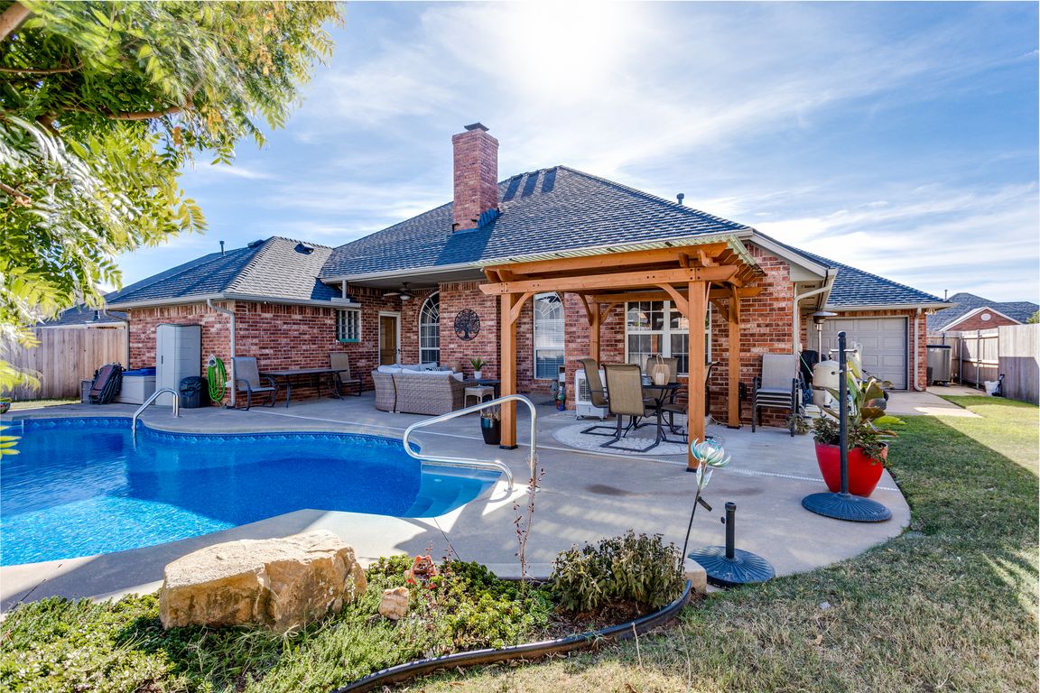 next background image