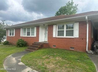 421 Darby Ave, Kinston, NC 28501