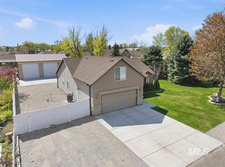 2205 Mayberry Ln, Filer, ID 83328