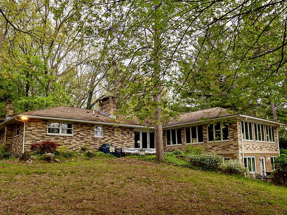 1st image of 8197 Irish Rd