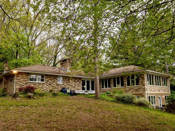 8197 Irish Rd, Millington, MI 48746