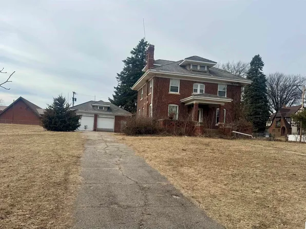 5224 N 52nd St, Omaha, NE 68104