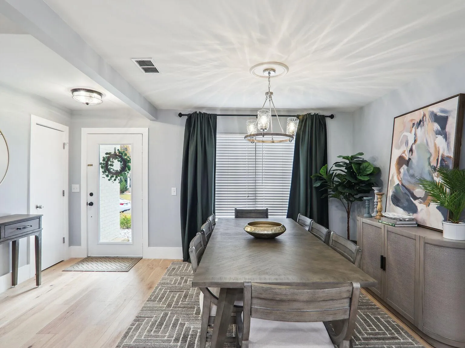 1406 Cartecay Dr — Photo 4