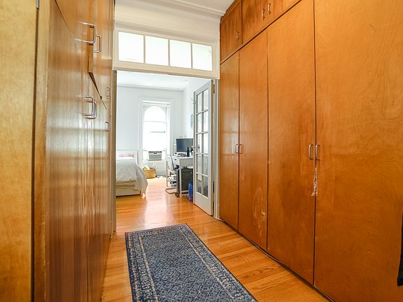 3rd image of 23 King St APT 4