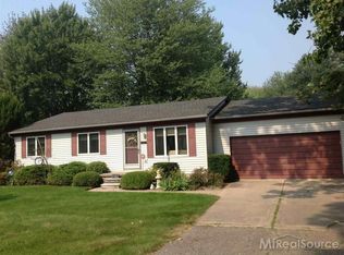 36215 Homeview St, Harrison Township, MI