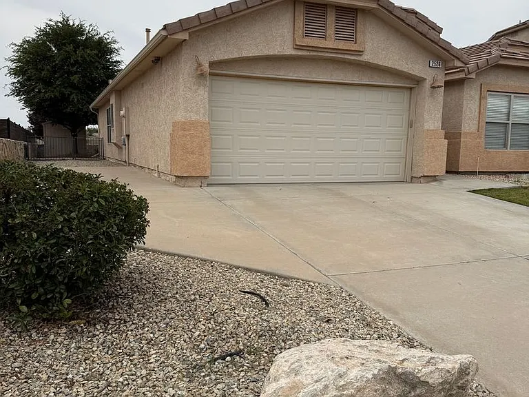2526 Tuscan Hills Ln — Photo 2
