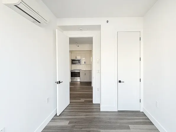 3321 Glenwood Road image 8 of 16