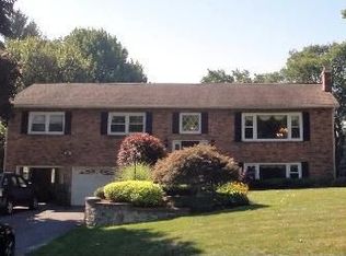 1270 Sagemont Ct, Niskayuna, NY 12309
