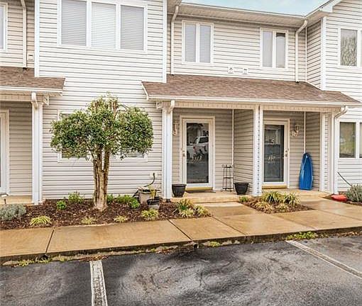 2nd image of 3373 White Oak Ct