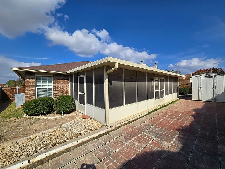 5812 Durango Dr — Photo 27