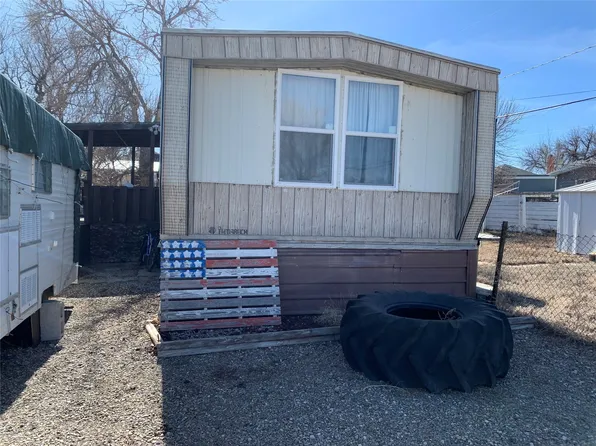 1114 3rd St N, Shelby, MT 59474