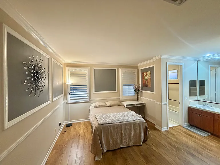 1032 Red Granite Rd — Photo 2