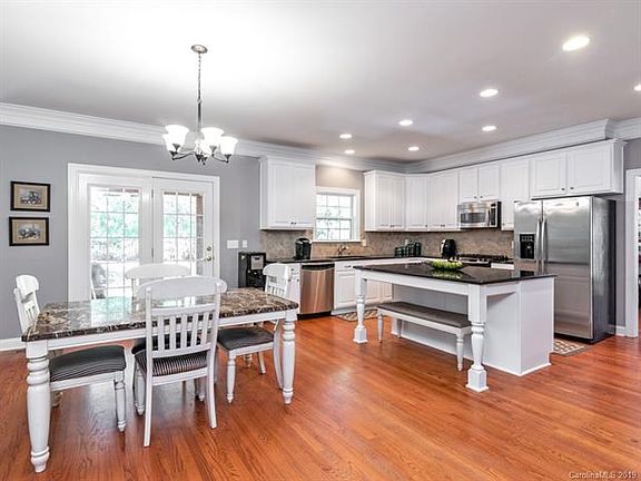 5th image of 8904 Nellie Ln