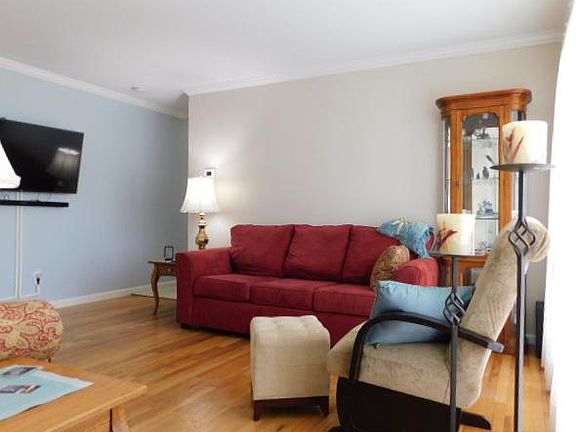 3rd image of 32639 Leona St