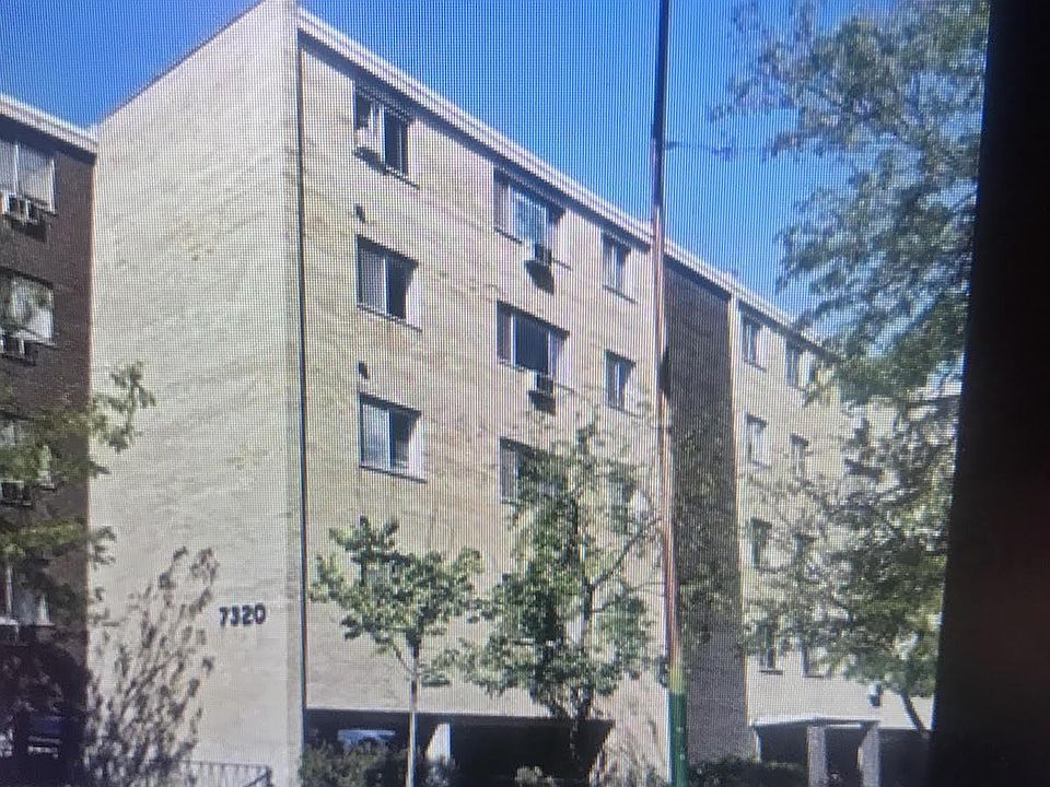 1st image of 7306 N Winchester Ave #210