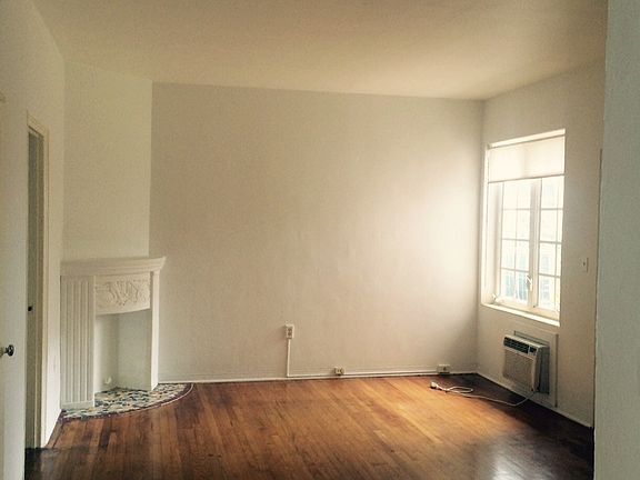 2nd image of 2456 Flamingo Dr