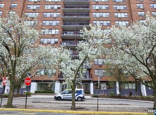 500 Central Ave APT 1617, Union City, NJ