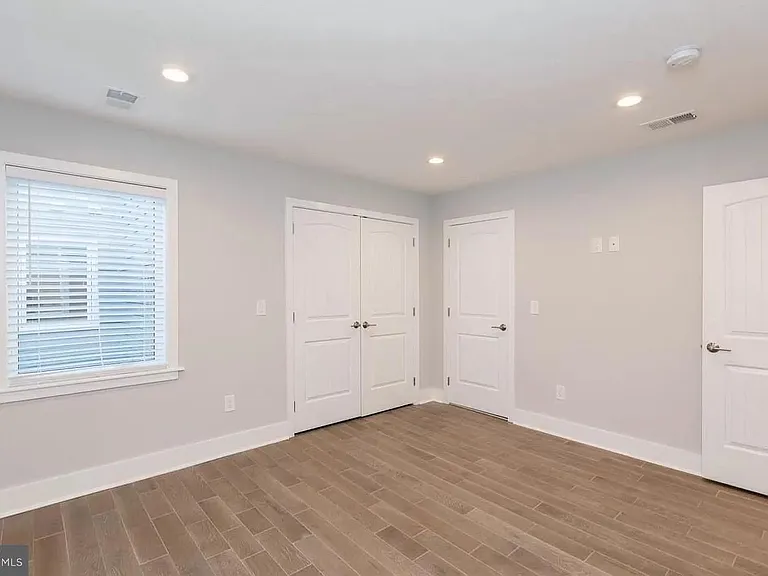 2564 Frankford Ave #2 — Photo 3