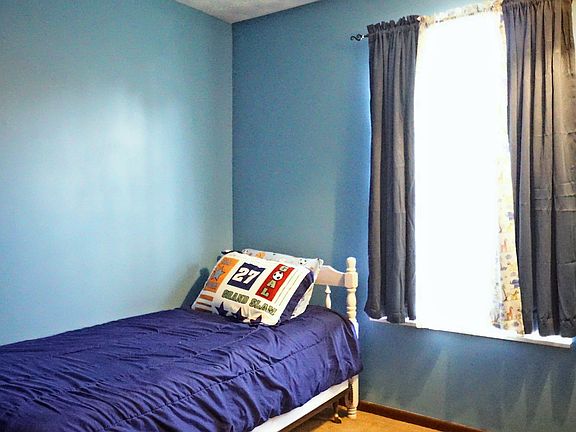 3rd image of 1203 Deliquia Dr