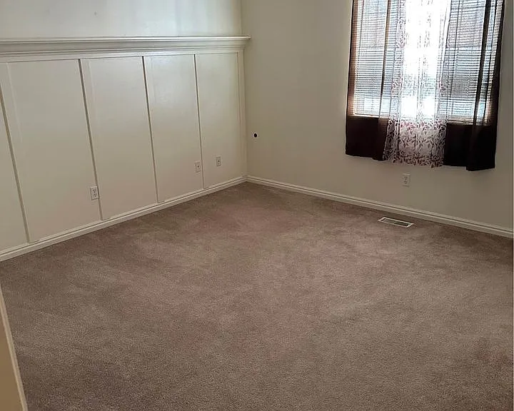 1648 Talon Dr — Photo 17