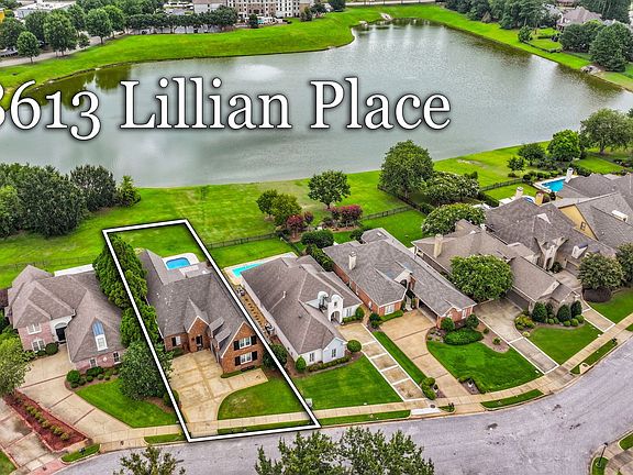 2nd image of 8613 Lillian Pl