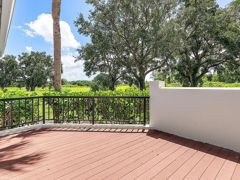 2584 Muirfield Ct — Photo 33