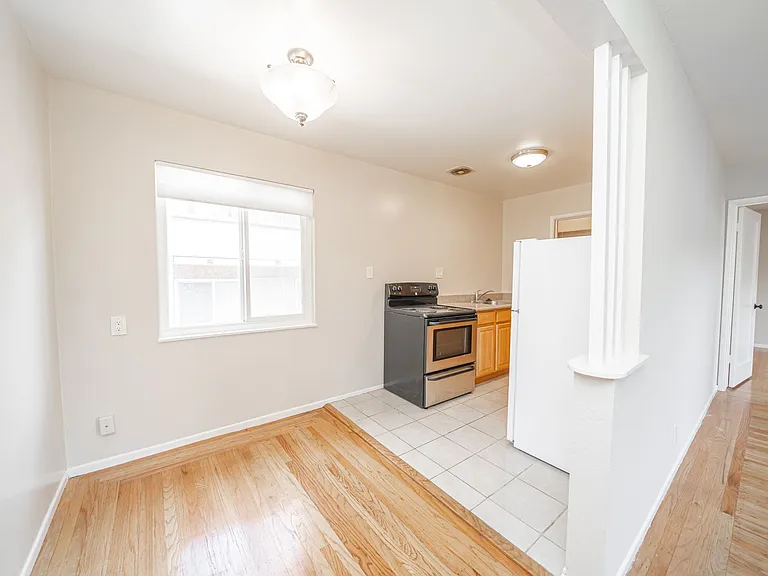 2275 Park Blvd — Photo 7