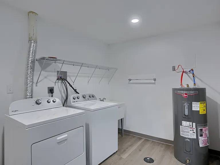 124 Kathleen Dr #5 — Photo 31