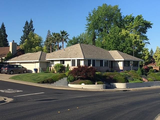 1st image of 2230 McLaren Dr
