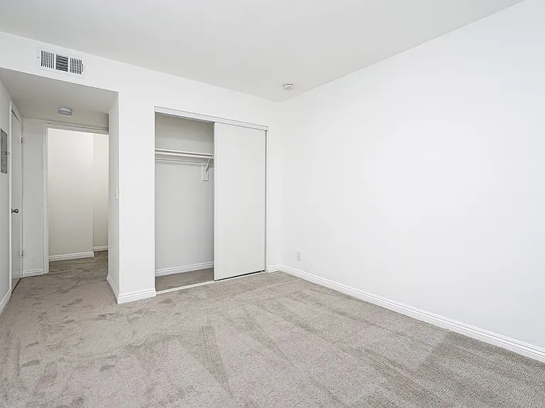 321 N Cedar St — Photo 17