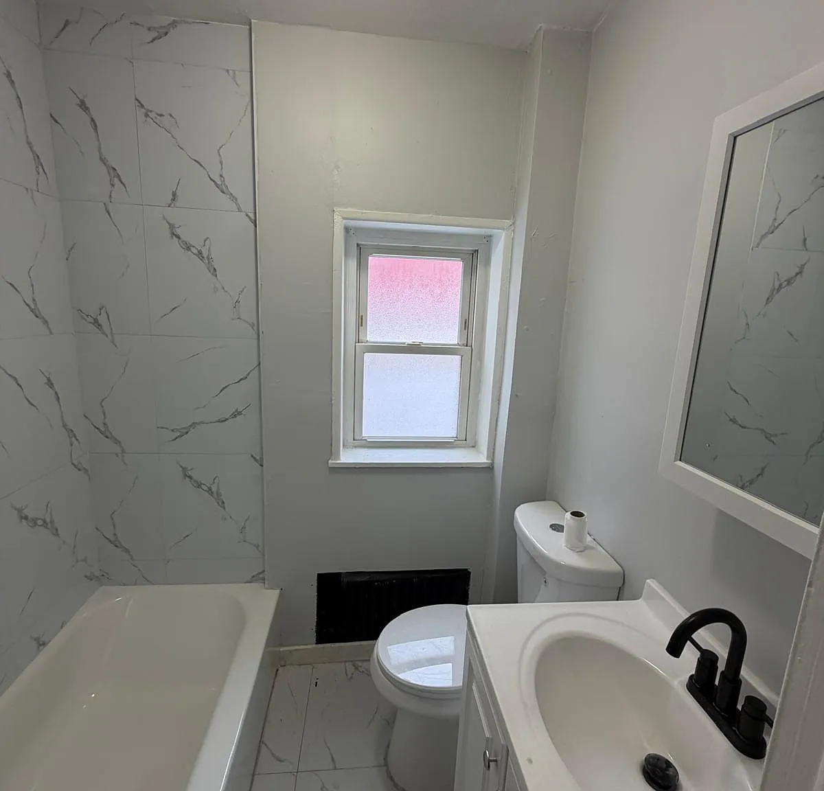 2 bed, 1200 sqft, $2,100 — Photo 2