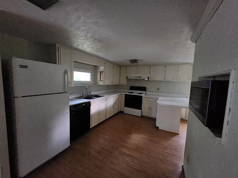 226 Elliott Bridge Rd — Photo 4