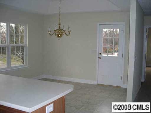 3rd image of 116 Pompano Pl