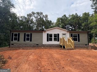 180 Tanglewood Dr, Hartwell, GA 30643