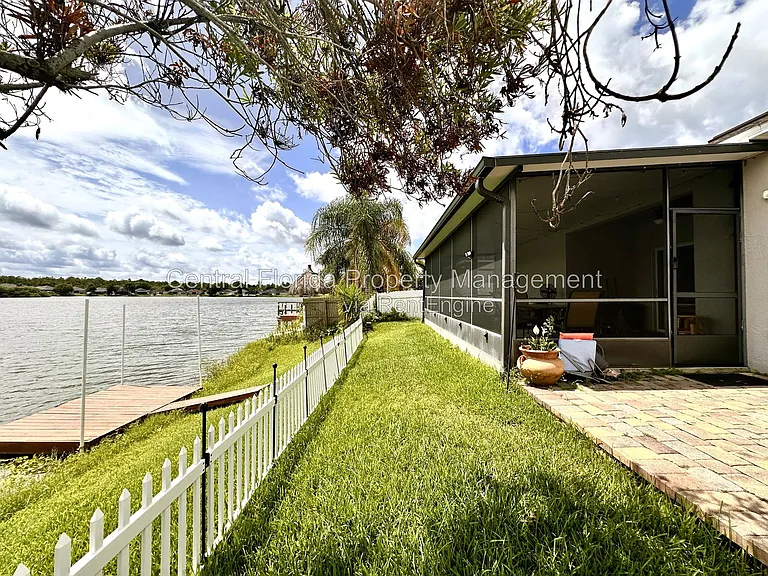 4226 Waterside Pointe Cir — Photo 24