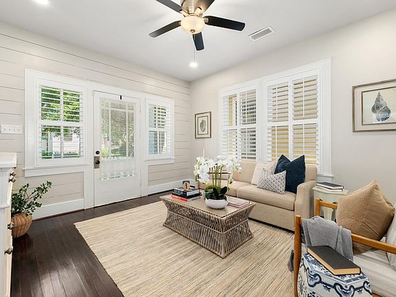 4th image of 3621 Avenue O 1/2