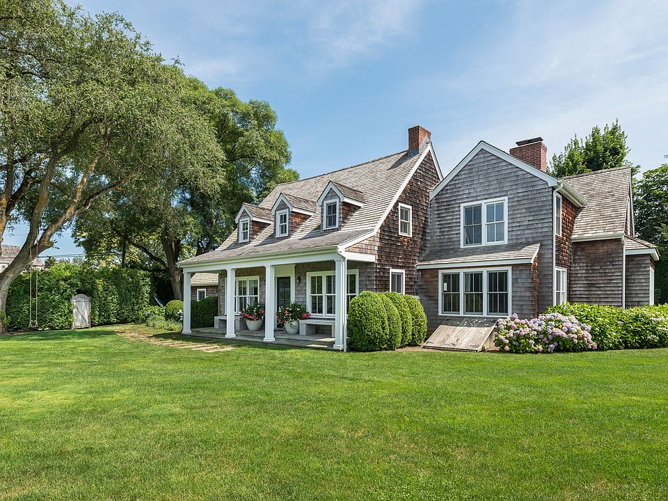 1st image of 2 Huntington Ct